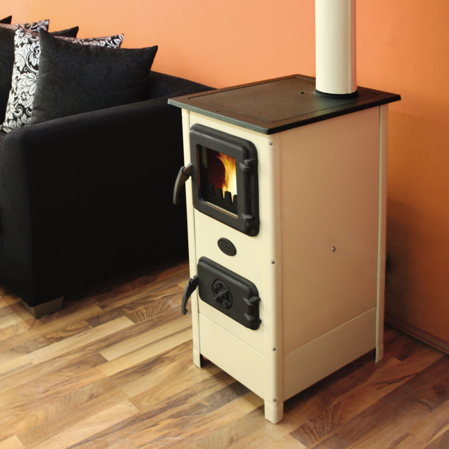 Holzofen-KonstantinRTR6ZfLhp0Z6t Holzofen Konstantin 6 kW – Bild 1